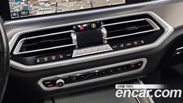 BMW X5 2021 — photo 20