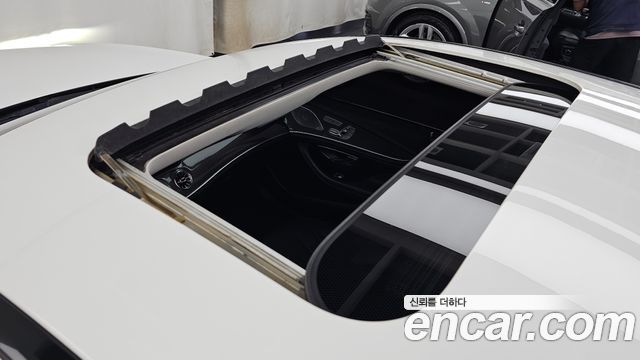 Mercedes-Benz CLS-Class 2019 — photo 17