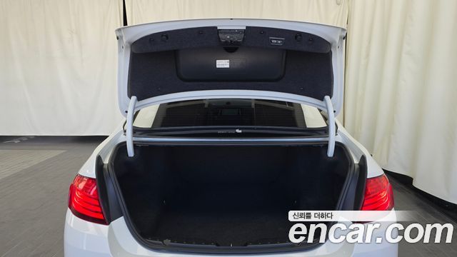 BMW 5-Series 2014 — photo 20