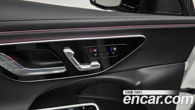 Mercedes-Benz E-Class 2025 — photo 24