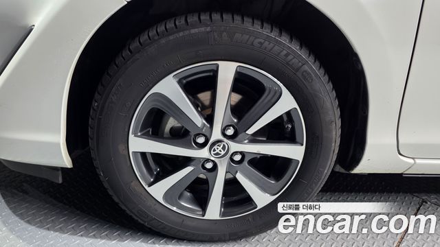 Toyota Prius 2019 — photo 5