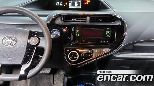 Toyota Prius 2019 — photo 20