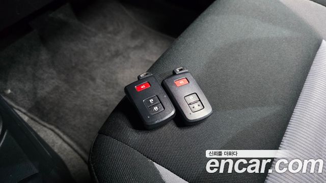 Toyota Prius 2019 — photo 27