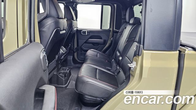 Jeep Gladiator 2025 — photo 17