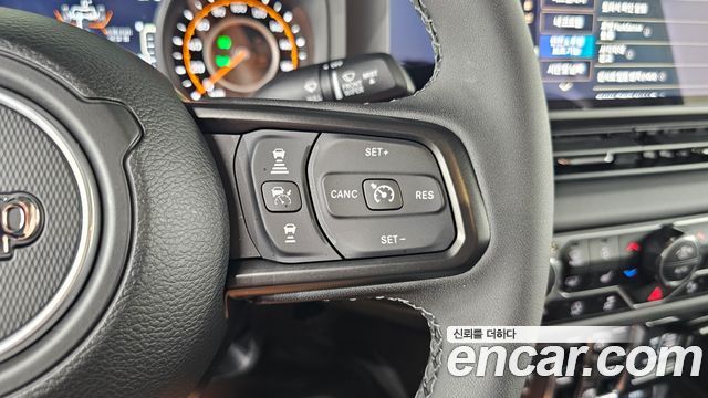 Jeep Gladiator 2025 — photo 24