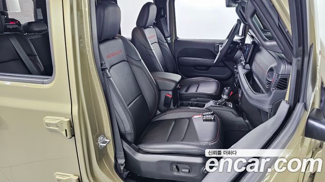 Jeep Gladiator 2025 — photo 16