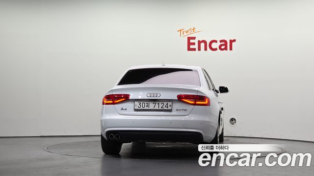 Audi A4 2013 — photo 4