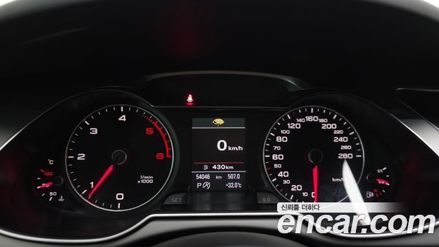 Audi A4 2013 — photo 8