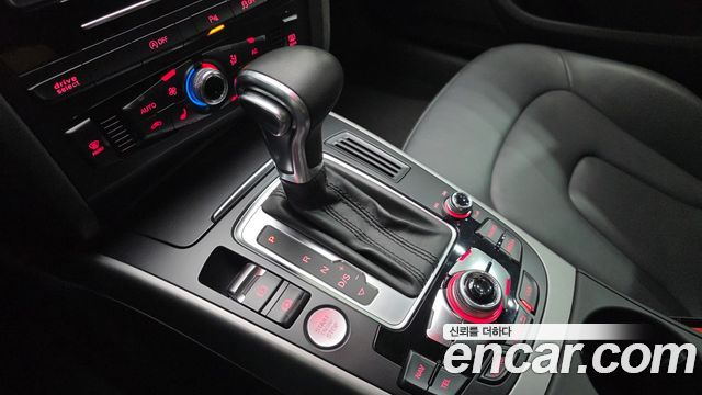 Audi A4 2013 — photo 9