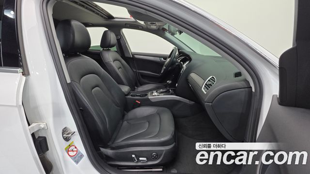 Audi A4 2013 — photo 10