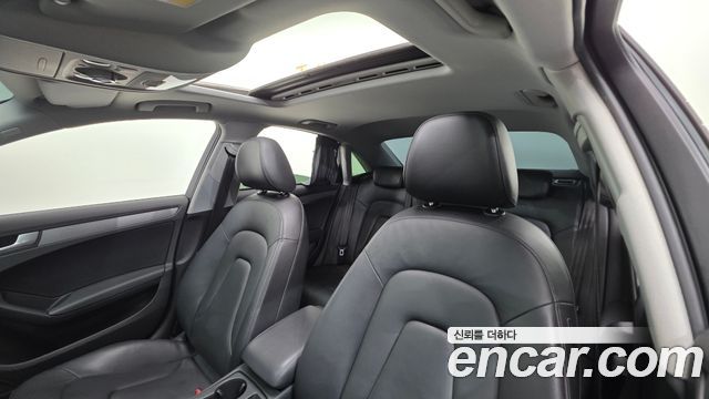 Audi A4 2013 — photo 11