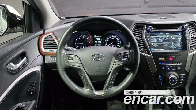Hyundai Santafe 2016 — photo 12