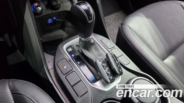 Hyundai Santafe 2016 — photo 16