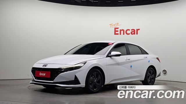 Hyundai AVANTE 2023 — photo 1