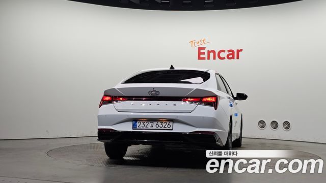 Hyundai AVANTE 2023 — photo 4