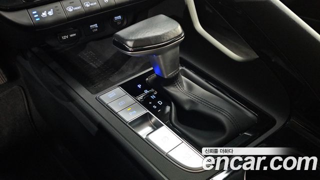 Hyundai AVANTE 2023 — photo 12