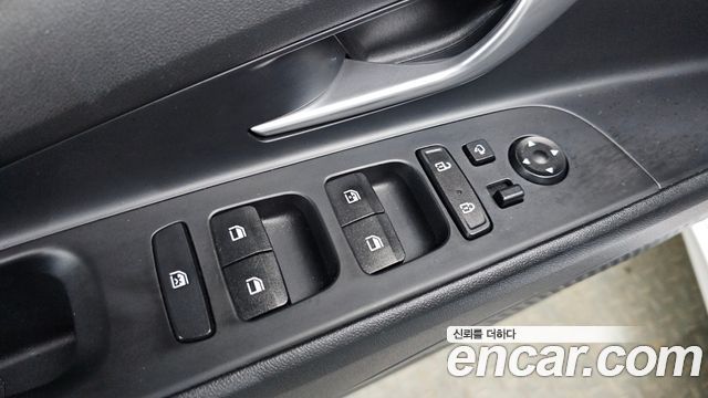 Hyundai AVANTE 2023 — photo 19