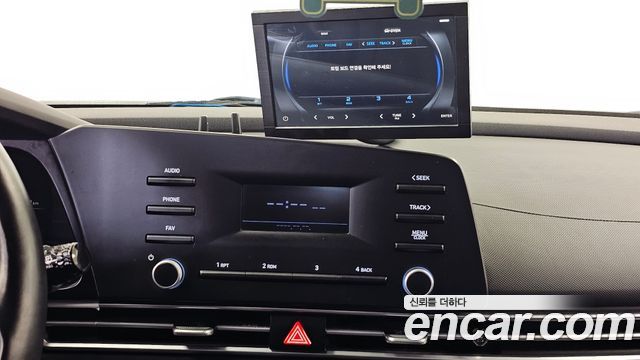 Hyundai AVANTE 2021 — photo 20