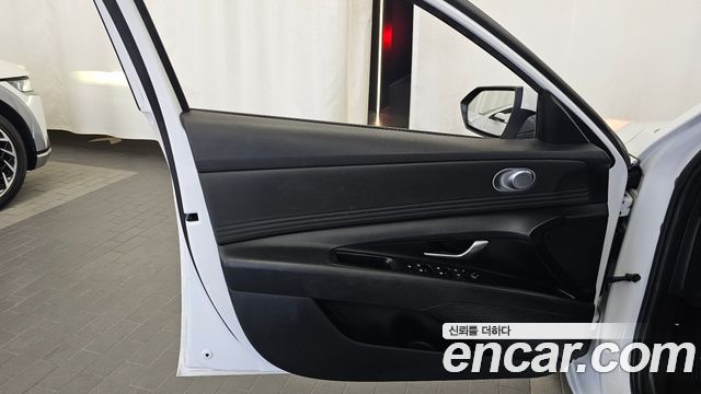 Hyundai AVANTE 2021 — photo 14