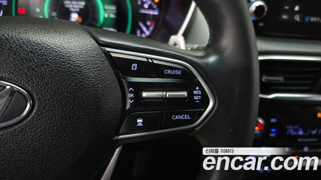 Hyundai Santafe 2019 — photo 16
