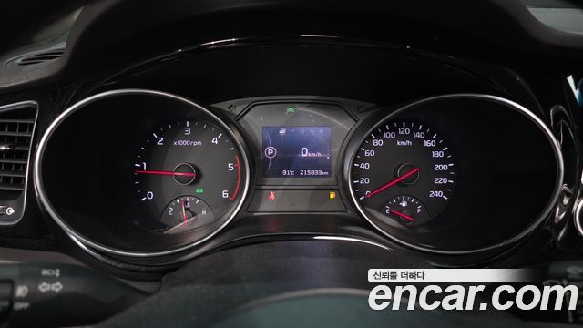 Kia Canival 2015 — photo 8