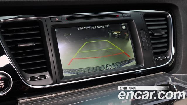 Kia Canival 2015 — photo 14