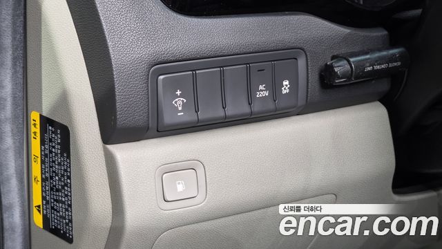 Kia Canival 2015 — photo 15