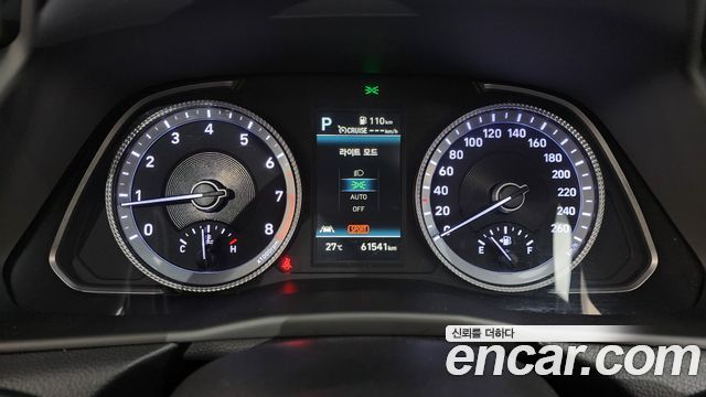 Hyundai Sonata 2022 — photo 11