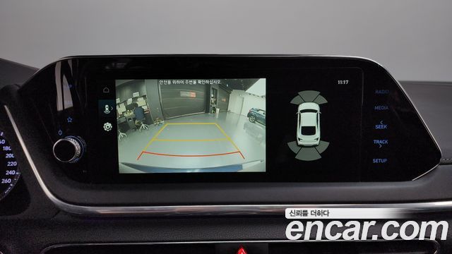Hyundai Sonata 2022 — photo 20