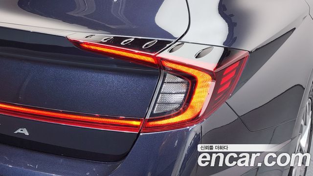 Hyundai Sonata 2022 — photo 9