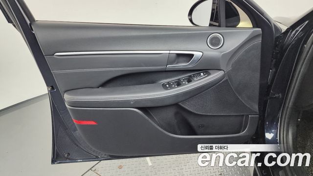 Hyundai Sonata 2022 — photo 14