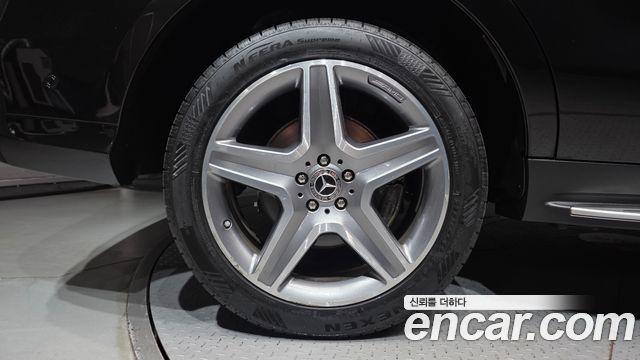 Mercedes-Benz GLE-Class 2017 — photo 5