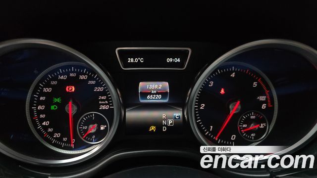 Mercedes-Benz GLE-Class 2017 — photo 11