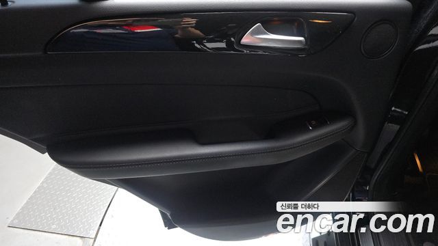 Mercedes-Benz GLE-Class 2017 — photo 15