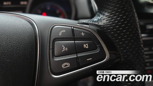Mercedes-Benz GLE-Class 2017 — photo 32