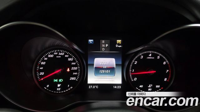 Mercedes-Benz C-Class 2018 — photo 8