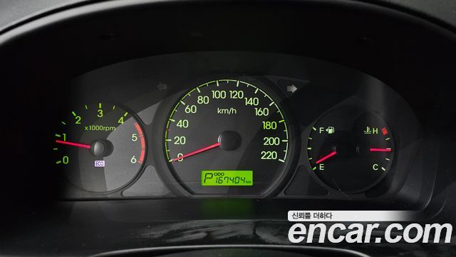 Hyundai Starex 2013 — photo 11