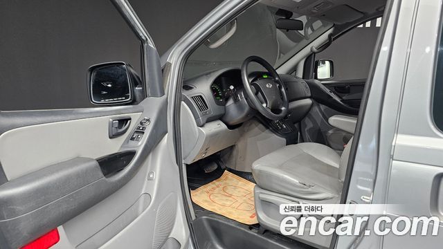Hyundai Starex 2013 — photo 13