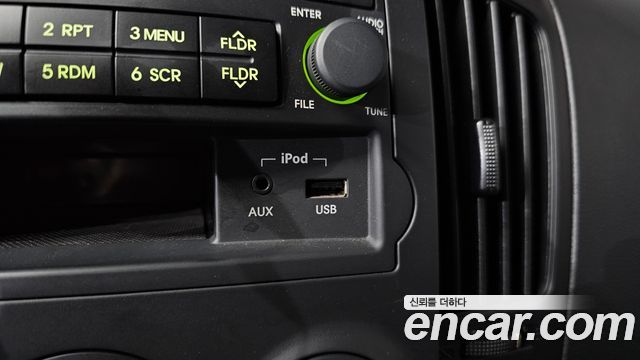 Hyundai Starex 2013 — photo 19