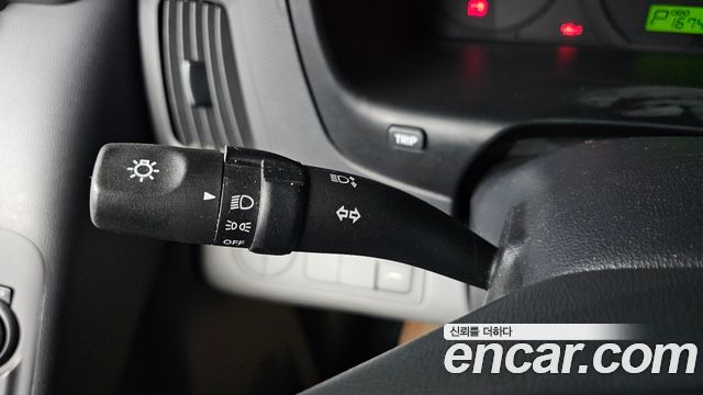 Hyundai Starex 2013 — photo 25