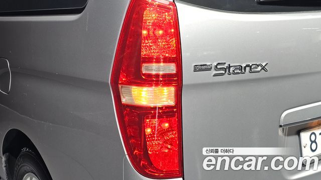 Hyundai Starex 2013 — photo 9