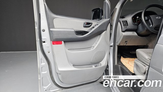 Hyundai Starex 2013 — photo 14