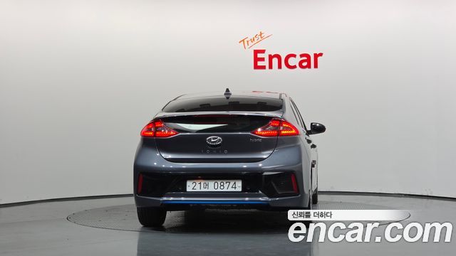 Hyundai Ioniq 2016 — photo 4