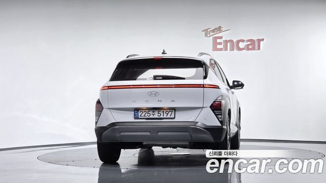 Hyundai Kona 2025 — photo 4