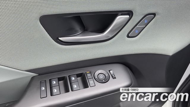 Hyundai Kona 2025 — photo 28