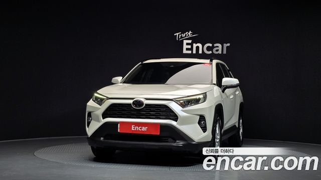 Toyota RAV4 2019 — photo 3