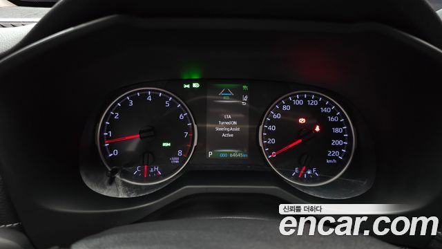 Toyota RAV4 2019 — photo 11