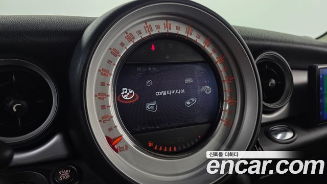 Mini Cooper 2013 — photo 18
