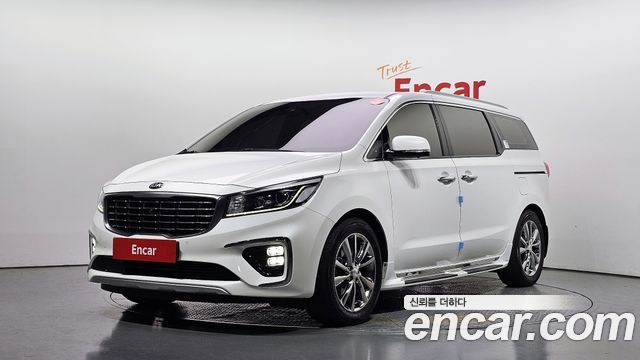 Kia Canival 2020 — photo 1