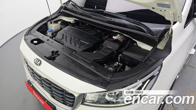 Kia Canival 2020 — photo 6